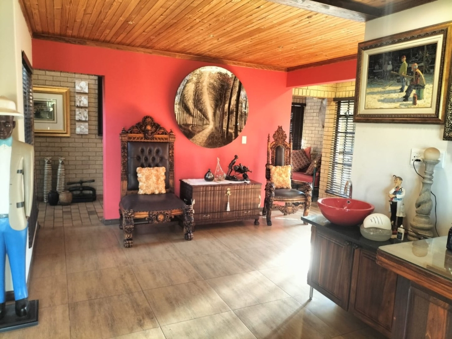 4 Bedroom Property for Sale in Pentagon Park Free State